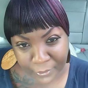 Meet your Posher, Nicky